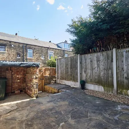 10 Percent Off - 3 Nights - Leeds - Bradford - Free Parking Holiday home Bradford (West Yorkshire)